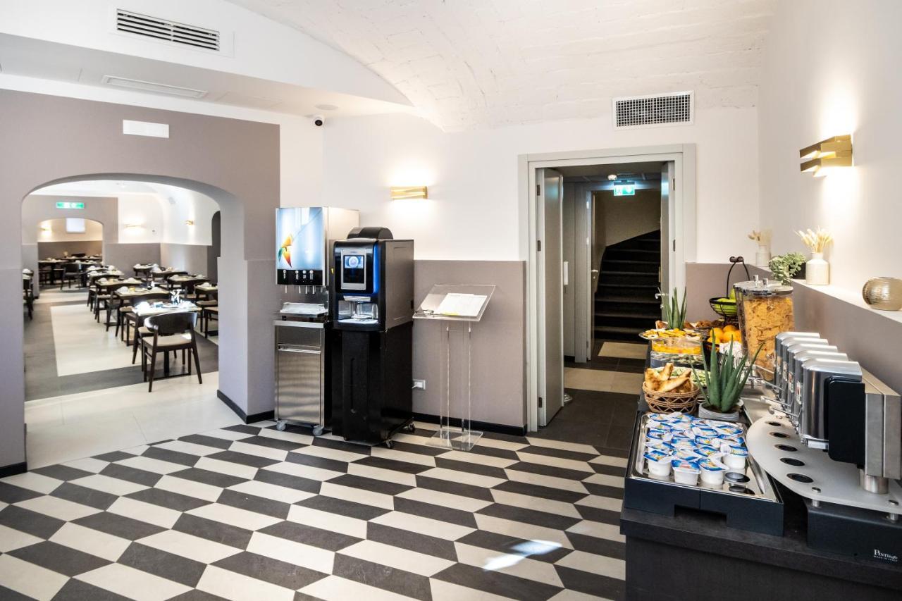 The Cross Hotel Roma