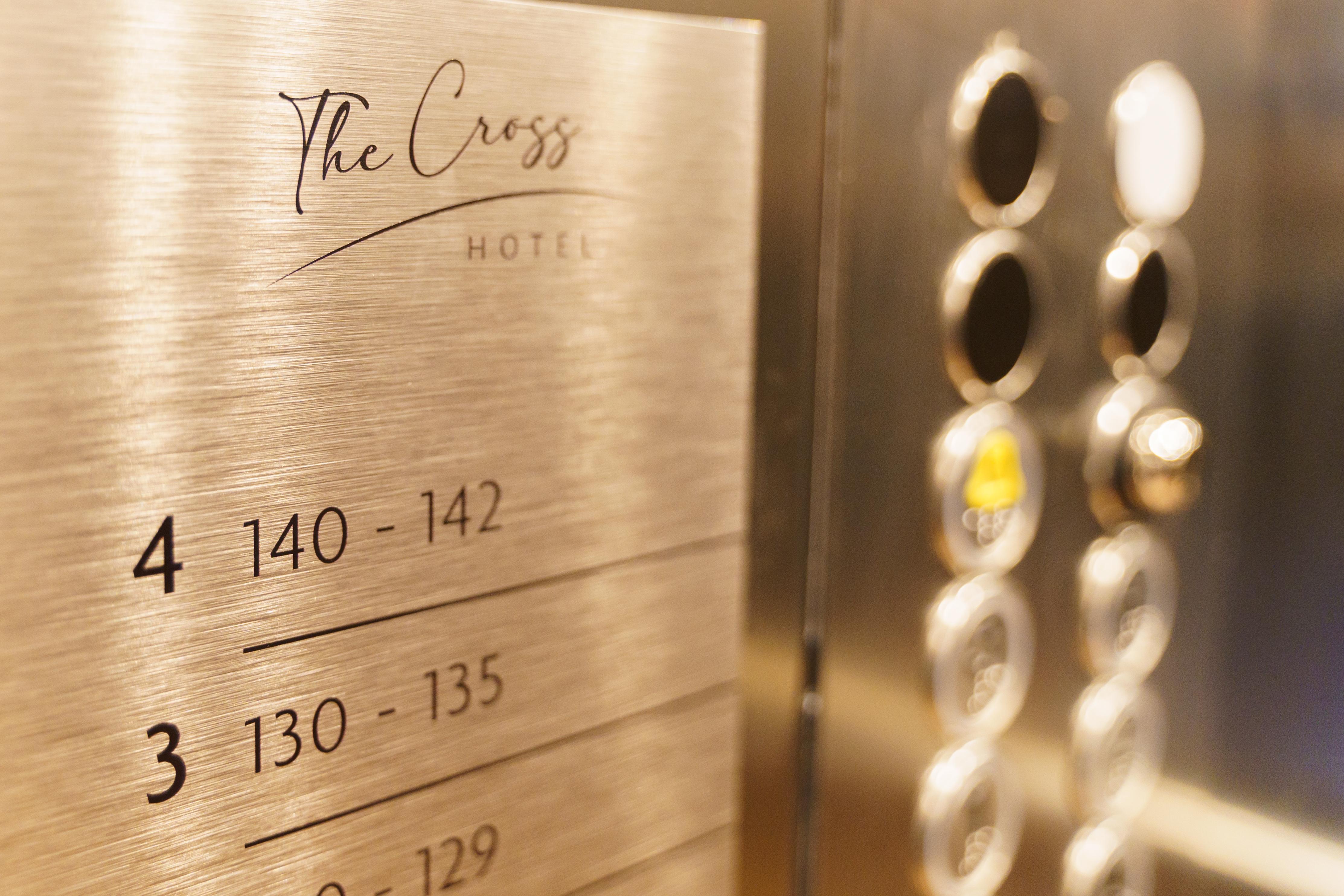 The Cross 3*